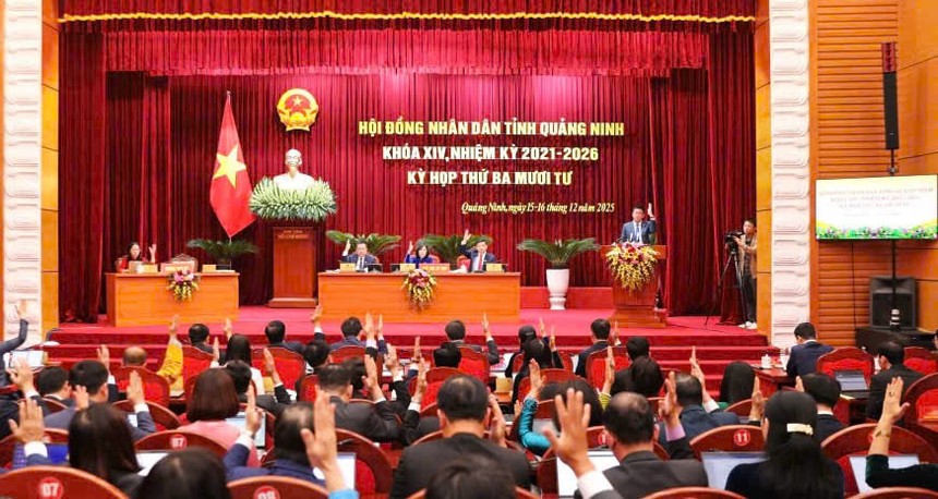 HĐND tỉnh Quảng Ninh thông qua kế hoạch phát triển kinh tế - xã hội năm 2026 và cả giai đoạn 2026 - 2030. Ảnh: QMG