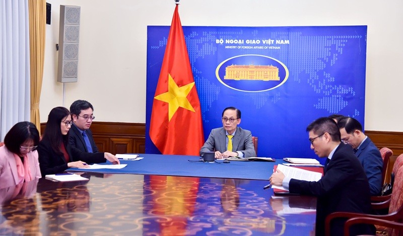 Quang cảnh buổi điện đàm.