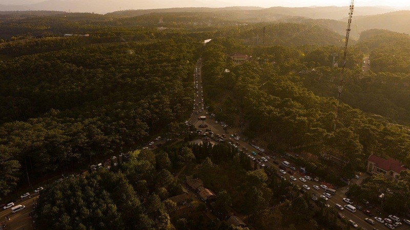 Trong dịp Tết Dương lịch, Quảng Ngãi đón hàng chục nghìn lượt khách tham quan, chủ yếu ở Măng Đen. 