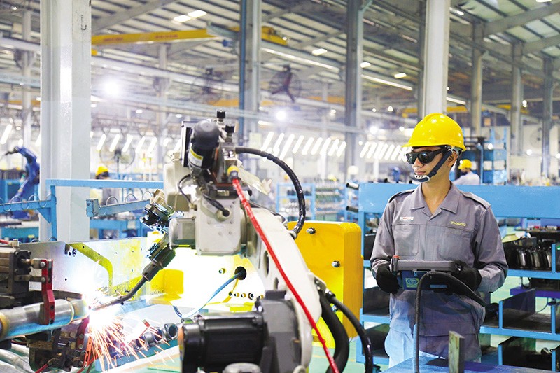 Những chính sách mới đã tạo môi trường thông thoáng và minh bạch hơn cho cả doanh nghiệp và người dân, gắn với yêu cầu cải cách, phân cấp, chuyển đổi số và tăng trưởng bền vững. Ảnh: Đức Thanh 