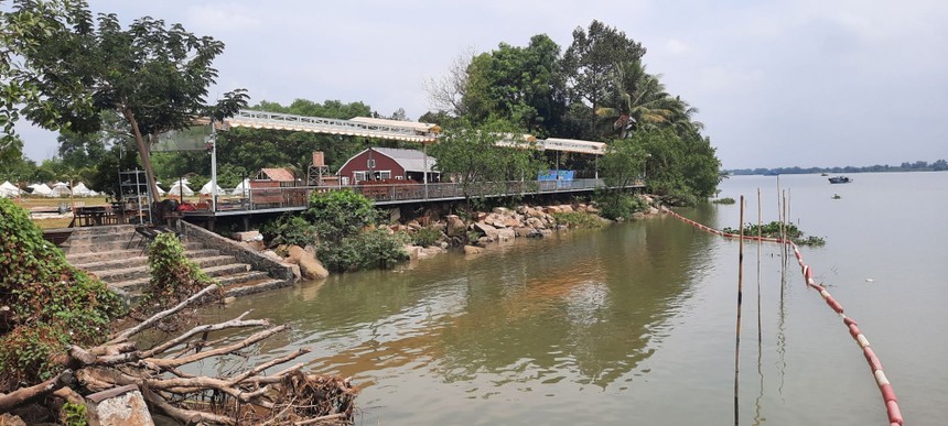 TP.HCM sẽ cưỡng chế nếu người dân, doanh nghiệp không tự tháo dỡ công trình xây dựng lấn chiếm sông rạch