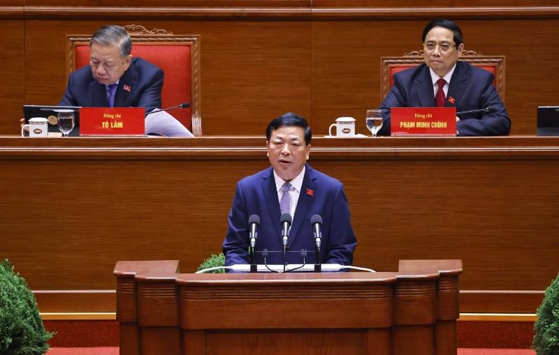 Bộ trưởng Bộ Xây dựng Trần Hồng Minh bày tham luận - Ảnh: TTXVN. 