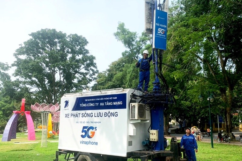 Trạm phát sóng BTS lưu động của Vinaphone.