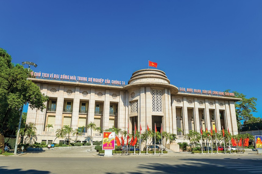 Điều hành chính sách tiền tệ tiếp tục giữ vai trò then chốt trong ổn định kinh tế vĩ mô