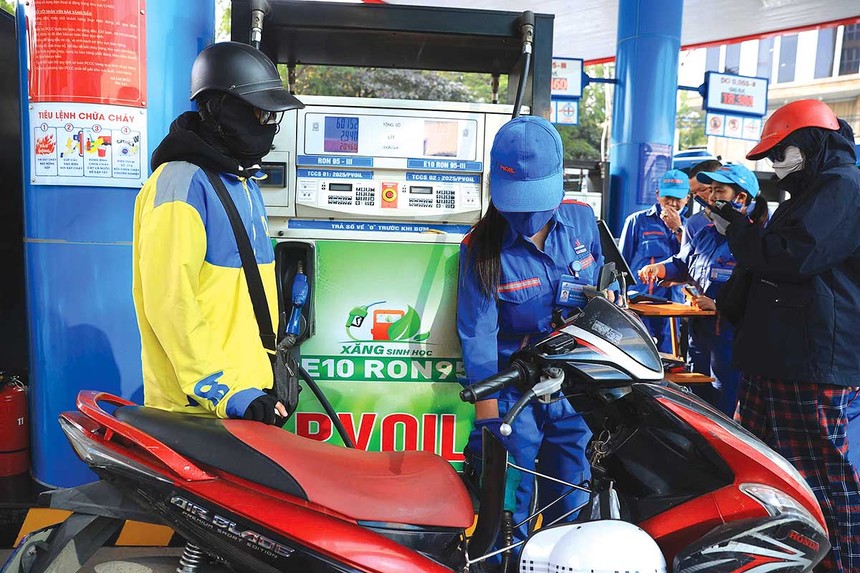 Các doanh nghiệp đã sẵn sàng đưa xăng sinh học E10 vào lưu thông (Ảnh: Đức Thanh) 