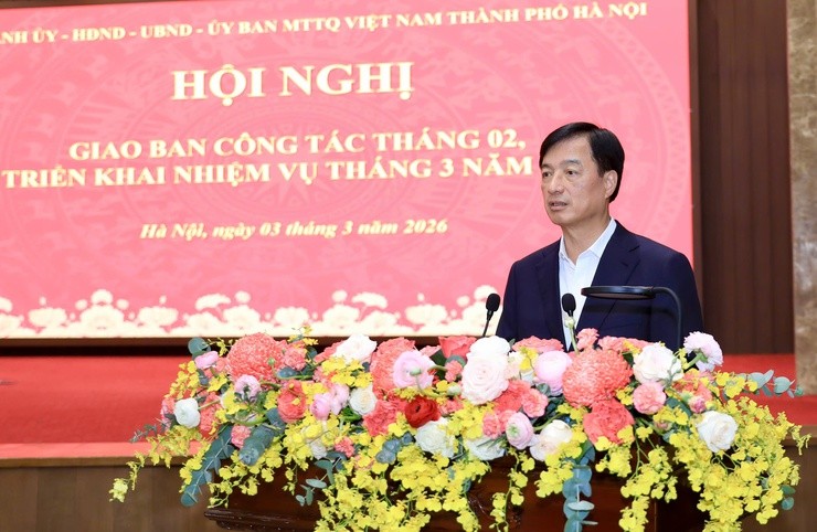 Bí thư Thành ủy Hà Nội Nguyễn Duy Ngọc phát biểu tại Hội nghị.