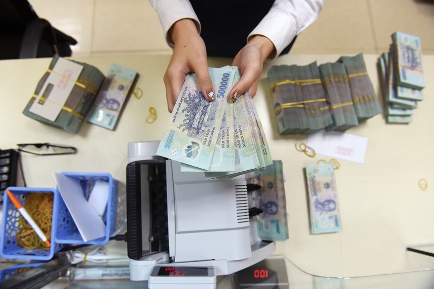  Theo quy định, các nhà băng kiểm soát tốc độ tăng trưởng tín dụng mỗi quý không được vượt quá 25% chỉ tiêu cả năm