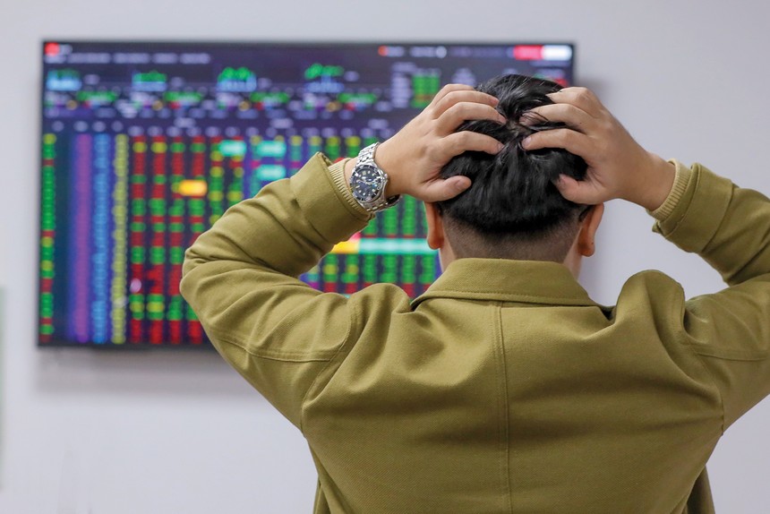 Trong bối cảnh hiện nay, dòng tiền khó quay trở lại mạnh mẽ với nhóm cổ phiếu bất động sản