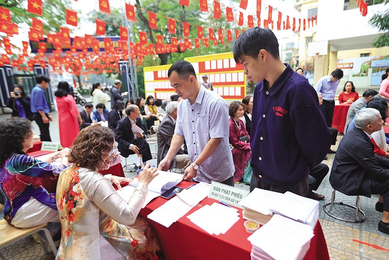 Trên 99% cử tri cả nước đã đi bầu cử. Ảnh: Đức Thanh 