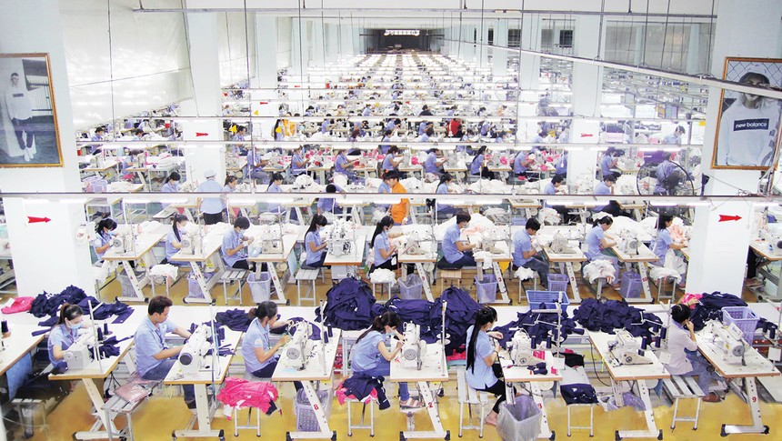 Giá dầu tăng đang tác động kép tới nhóm doanh nghiệp xuất khẩu 