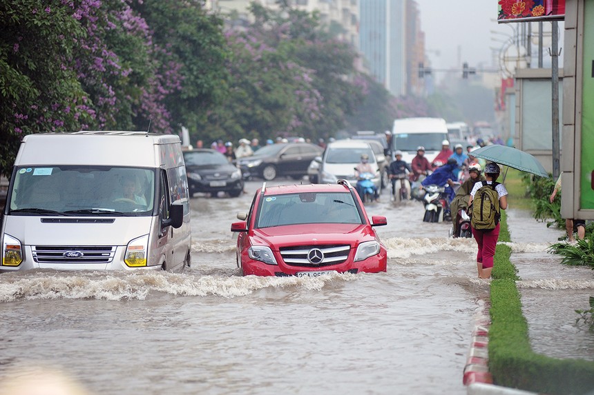 Chi phí bồi thường tăng do thiên tai, bão lũ… đã ảnh hưởng tới lợi nhuận của nhiều công ty bảo hiểm phi nhân thọ 