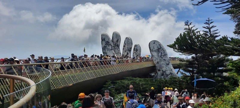 Từ đầu năm 2026 đến nay, Đà Nẵng ghi nhận mức tăng trưởng ấn tượng khi cả lượng khách và doanh thu đều tăng mạnh so với cùng kỳ năm 2025. Ảnh: Linh Đan 