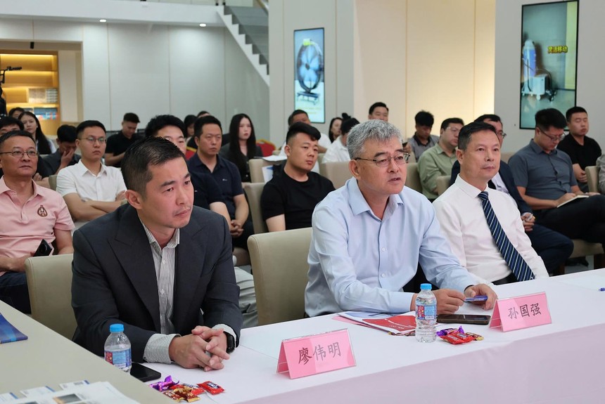 Các doanh nghiệp Trung Quốc tìm hiểu cơ hội và lộ trình đầu tư vào Việt Nam.