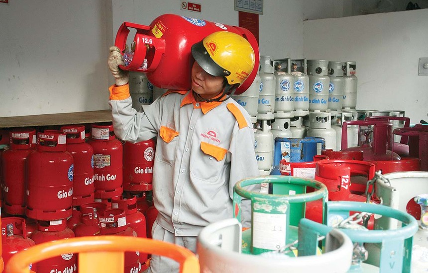 Thủ tướng Chính phủ Lê Minh Hưng yêu cầu các bộ, ngành trình Chính phủ thông qua các phương án cắt giảm, cải cách thủ tục hành chính, điều kiện kinh doanh, ngành nghề kinh doanh có điều kiện trong tháng 4. Trong ảnh: Kinh doanh khí là 1 trong 198 ngành nghề kinh doanh có điều kiện theo Luật Đầu tư 