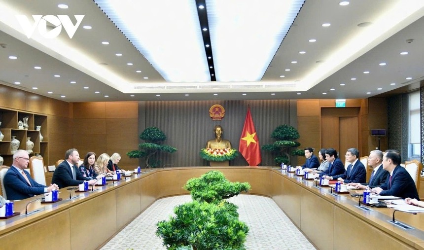 Thủ tướng Chính phủ Lê Minh Hưng tiếp Bộ trưởng Ngoại giao Cộng hòa Estonia Margus Tsahkna.