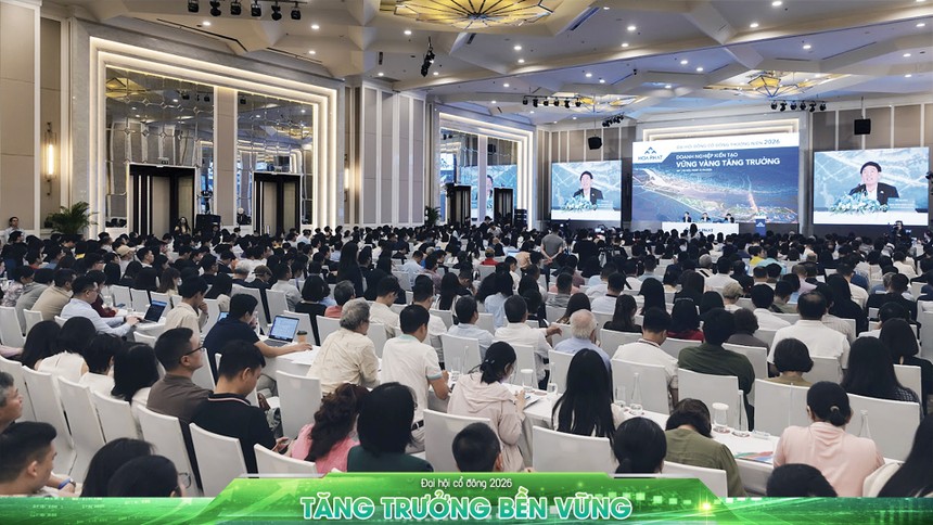 Ông Trần Đình Long, Chủ tịch Hòa Phát tách bạch giữa thị trường chứng khoán và nội tại doanh nghiệp khi trả lời chất vấn về thị giá cổ phiếu 