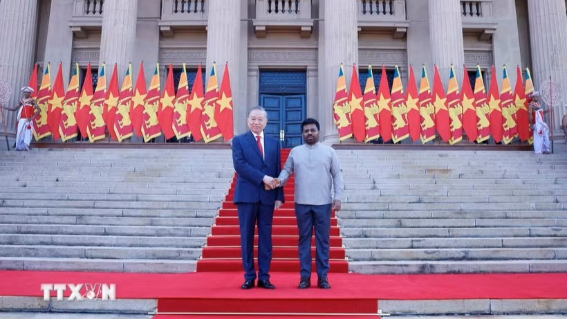Tổng thống Sri Lanka Anura Kumara Dissanayake chủ trì lễ đón Tổng Bí thư, Chủ tịch nước Tô Lâm. (Ảnh: Thống Nhất/TTXVN)