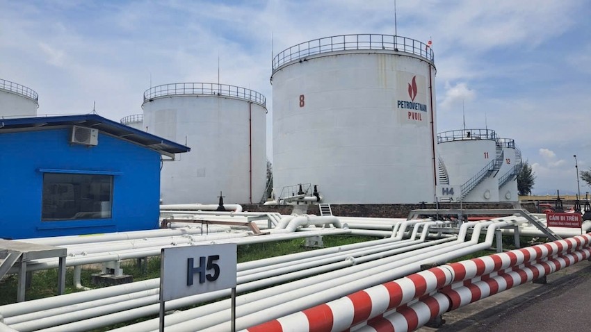 4 tháng đầu năm nay, chi nhập khẩu xăng dầu tăng 105% so với cùng kỳ, đạt 4,54 tỷ USD.