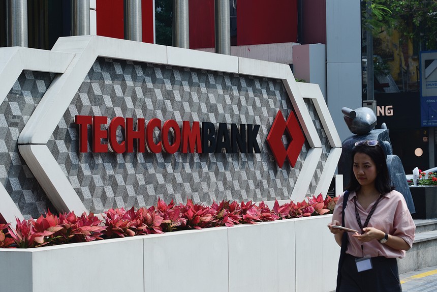 Tại Techcombank, hoạt động dịch vụ ghi nhận 3.600 tỷ đồng doanh thu trong quý I/2026