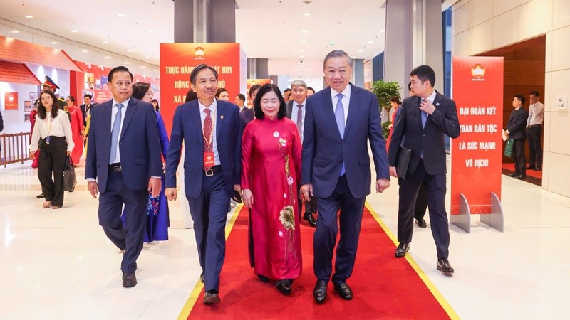 Tổng Bí thư, Chủ tịch nước Tô Lâm tới dự Đại hội đại biểu toàn quốc Mặt trận Tổ quốc Việt Nam lần thứ XI, nhiệm kỳ 2026 - 2031 diễn ra trọng thể tại Trung tâm Hội nghị Quốc gia, Thủ đô Hà Nội.