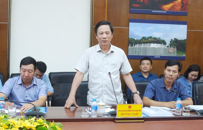 Phó Chủ tịch Thường trực UBND tỉnh Quảng Trị Hoàng Nam phát biểu tại buổi làm việc.