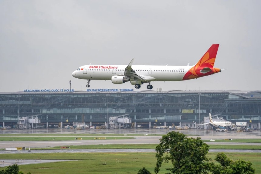 Một tàu bay A321 của của Sun PhuQuoc Airways. 