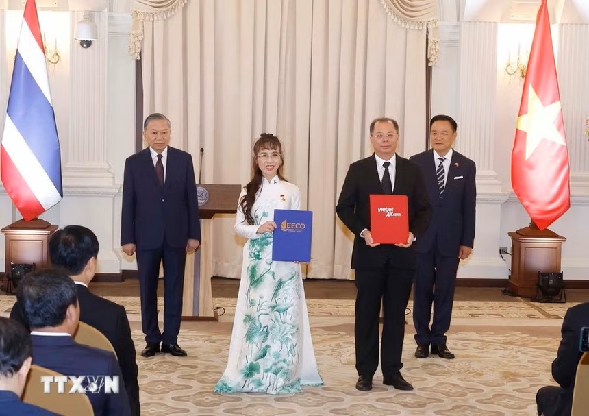 Tổng Bí thư, Chủ tịch nước Tô Lâm và Thủ tướng Thái Lan chứng kiến lễ trao văn kiện hợp tác hai nước 