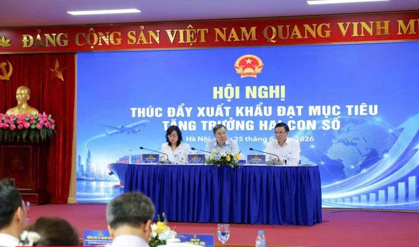 Hội nghị thúc đẩy xuất khẩu đạt mục tiêu tăng trưởng 2 con số năm 2026 tại Bộ Công thương. 
