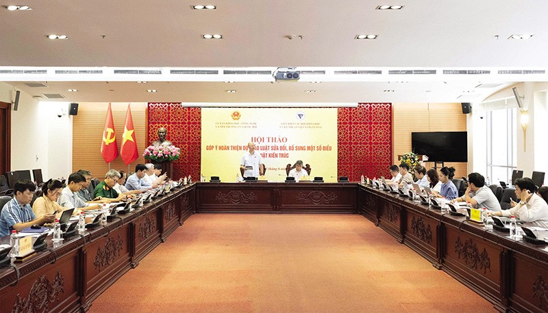 Quốc hội sẽ tăng tốc trong việc xây dựng pháp luật. Trong ảnh: Hội thảo góp ý hoàn thiện dự thảo Luật sửa đổi, bổ sung một số điều của Luật Kiến trúc