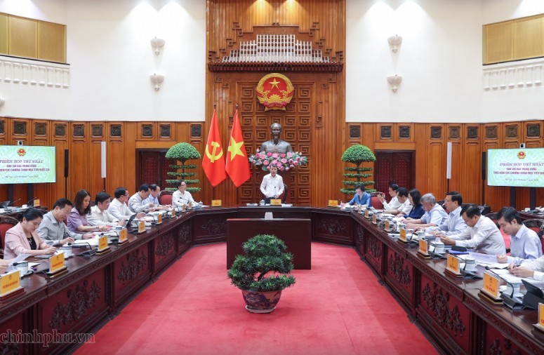 Thủ tướng Chính phủ Lê Minh Hưng, Trưởng Ban Chỉ đạo Trung ương thực hiện các chương trình mục tiêu quốc gia, chủ trì phiên họp thứ nhất của Ban Chỉ đạo - Ảnh: VGP