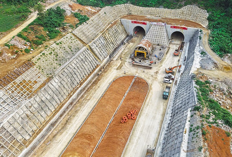 Diễn biến giải ngân vốn đầu tư công trong thời gian gần đây cho thấy xu hướng phục hồi và tăng tốc rất rõ nét. Ảnh: Đức Thanh