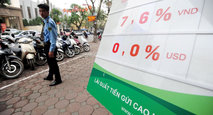 Lãi suất cho vay doanh nghiệp tại các ngân hàng lên tới mức 12-15%/năm