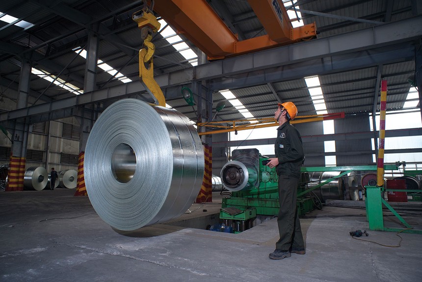 Đầu tư công và nhu cầu trong nước cải thiện đang hỗ trợ kết quả kinh doanh của nhiều doanh nghiệp thép