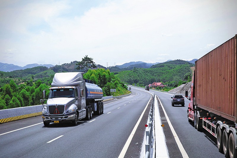 Công trình cao tốc Bắc Giang - Lạng Sơn. Ảnh: S.T 