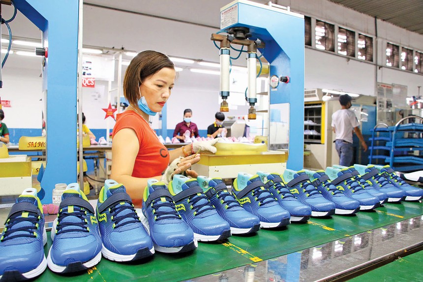 Thuế quan và các tiêu chuẩn mới từ thị trường xuất khẩu đang buộc doanh nghiệp Việt tăng tốc nâng cấp năng lực cạnh tranh