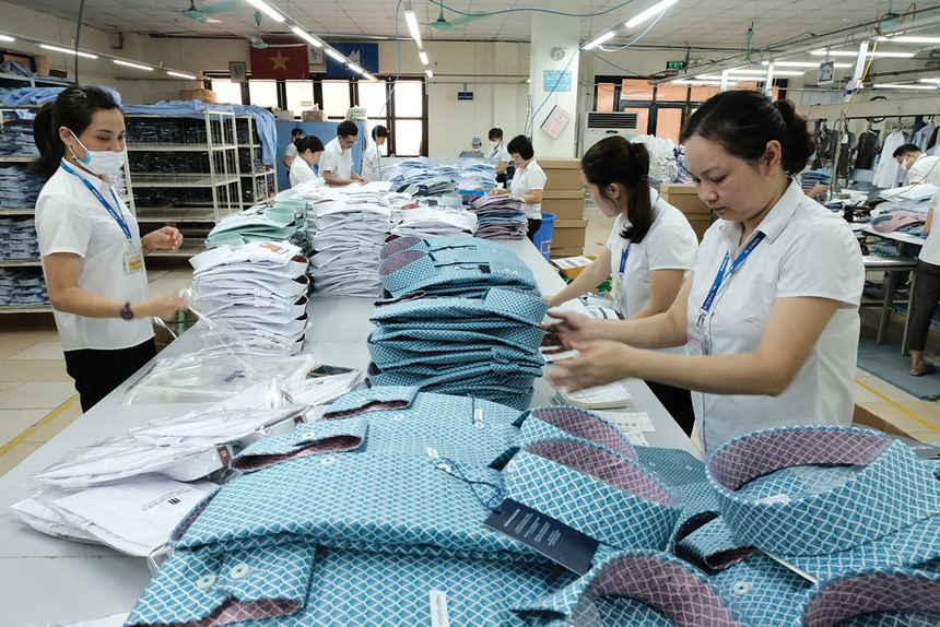 Đơn hàng xuất khẩu cải thiện đang thúc đẩy nhiều doanh nghiệp mở rộng sản xuất và tuyển dụng lao động