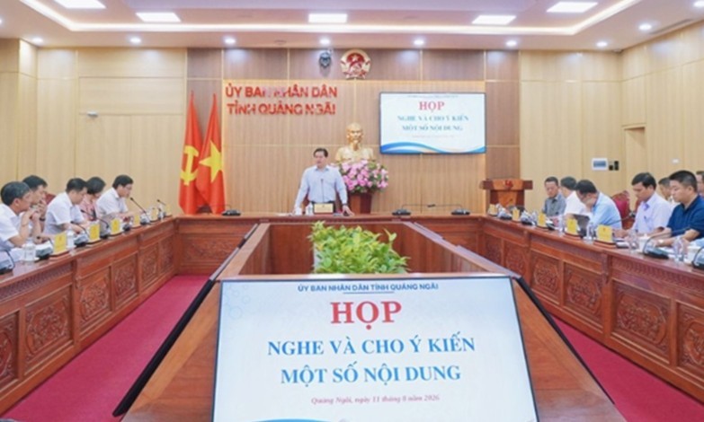 UBND tỉnh Quảng Ngãi tổ chức cuộc họp với các sở, ngành, địa phương và nhà đầu tư để cho ý kiến giải quyết vướng mắc một số dự án thủy điện trên địa bàn tỉnh.
