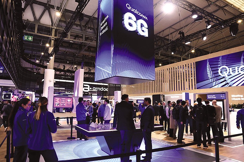 Qualcomm quảng cáo công nghệ 6G thu hút đông đảo khách tham quan tại MWC 2026