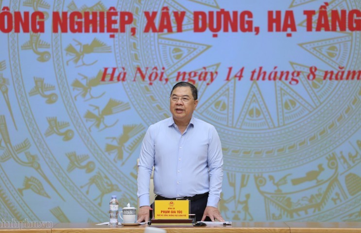 Ngày 14/8, Phó Thủ tướng Thường trực Phạm Gia Túc chủ trì Hội nghị tháo gỡ các khó khăn, vướng mắc trong lĩnh vực công nghiệp, xây dựng, hạ tầng và quy hoạch. Ảnh: Chinhphu.vn