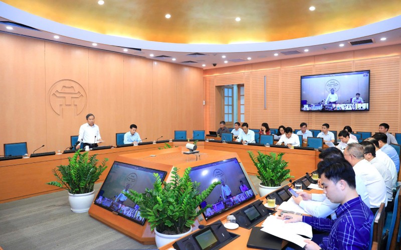 Quang cảnh cuộc họp.