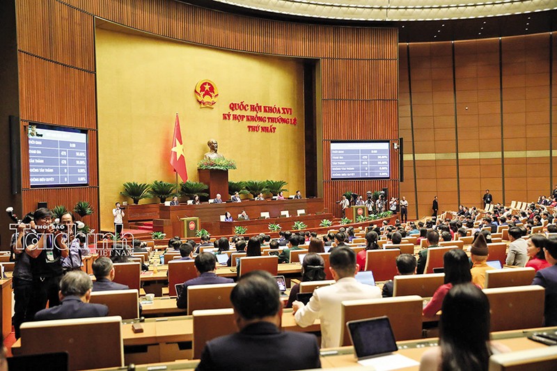 Quốc hội đã bấm nút thông qua nhiều quyết sách quan trọng tại Kỳ họp không thường lệ thứ nhất. Ảnh: Đức Thanh