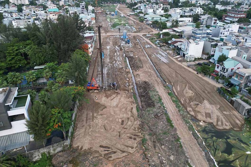 Kết quả giải ngân đầu tư công 8 tháng của TP.HCM chuyển biến tích cực cả về giá trị tuyệt đối và tỷ lệ so với cùng kỳ 2025, tăng từ 44,1% lên 57,7%. Ảnh: Lê Toàn.