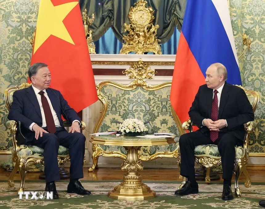 Ngày 10/5/2025 (giờ địa phương), tại Điện Kremlin, thủ đô Moskva, Tổng Bí thư Tô Lâm đã hội đàm với Tổng thống Vladimir Putin trong khuôn khổ chuyến thăm chính thức Liên bang Nga và tham dự Lễ kỷ niệm 80 năm Ngày Chiến thắng trong Chiến tranh Vệ quốc vĩ đại. (Ảnh: Thống Nhất/TTXVN)
