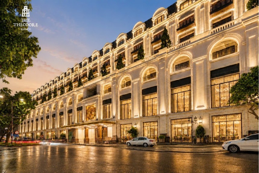 The Theodore Hanoi hiện diện tại vị trí đặc biệt bên Hồ Hoàn Kiếm – trái tim lịch sử, văn hóa và cảnh quan của Thủ đô.