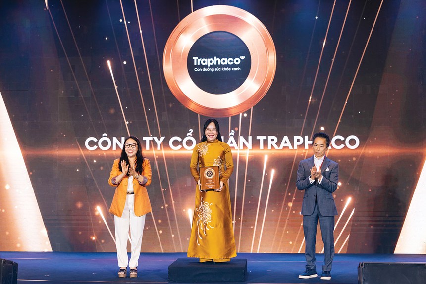 Ngày 17/9 vừa qua, Traphaco được Tạp chí Forbes vinh danh trong danh sách Top 50 công ty niêm yết tốt nhất Việt Nam năm 2026 