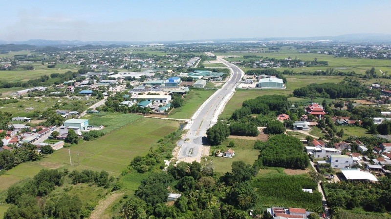 Dự án Đường nối từ cầu Thạch Bích đến Tịnh Phong có tổng vốn đầu tư hơn 694 tỷ đồng.