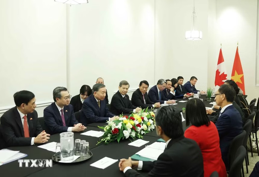 Tổng Bí thư, Chủ tịch nước Tô Lâm tiếp Nhóm Nghị sỹ hữu nghị Canada - Việt Nam. (Ảnh: Thống Nhất/TTXVN)