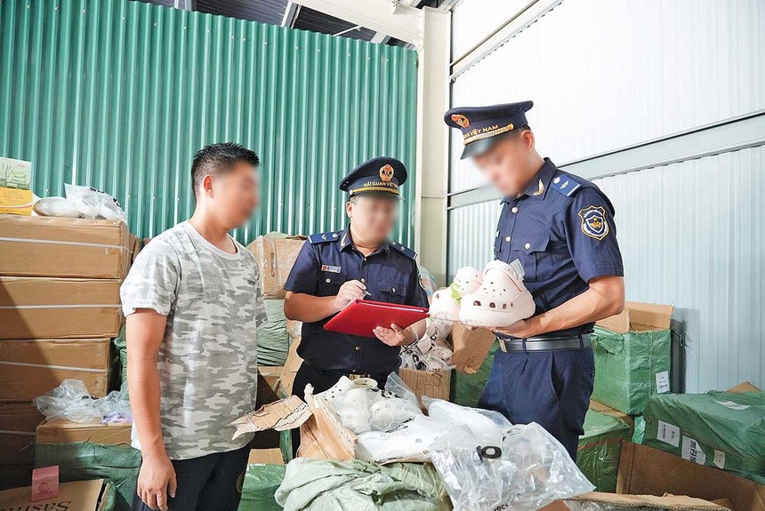 Cơ quan hải quan phát hiện hơn 800.000 sản phẩm không khai báo, nghi xâm phạm quyền sở hữu trí tuệ ngày 11/8/2026 (Ảnh: CHQ) 