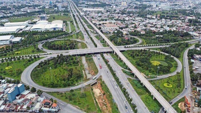 Cao tốc TP.HCM - Trung Lương - Mỹ Thuận