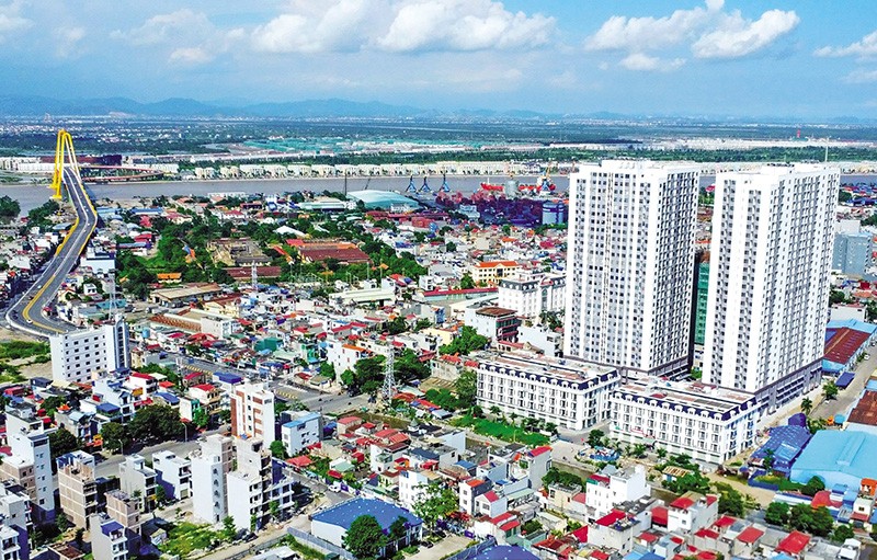 Các địa phương phải tăng tốc hơn để đạt mục tiêu tăng trưởng. Trong ảnh: TP. Hải Phòng - địa phương có mức tăng GRDP 12,08% trong 9 tháng. Ảnh: Trung Kiên